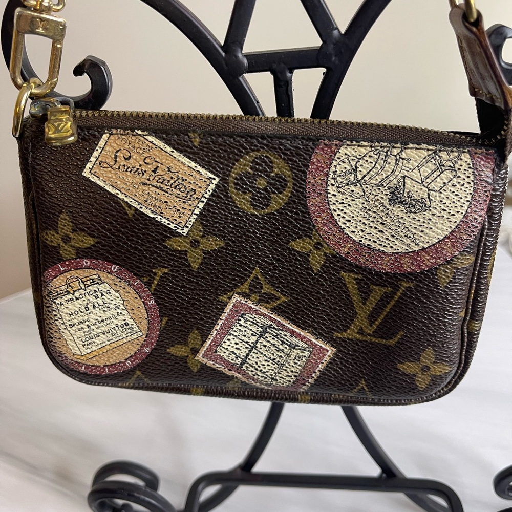 Louis Vuitton accessory pouch monogram patch mini - Picture 2 of 13